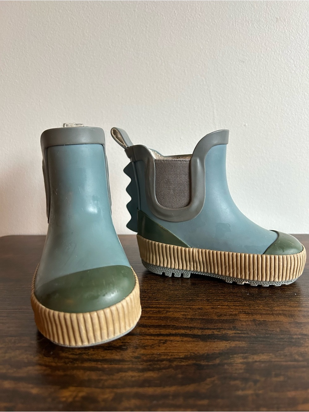 Kids Fleece-Lined Waterproof Rain Boots in Slate Blue and Olive